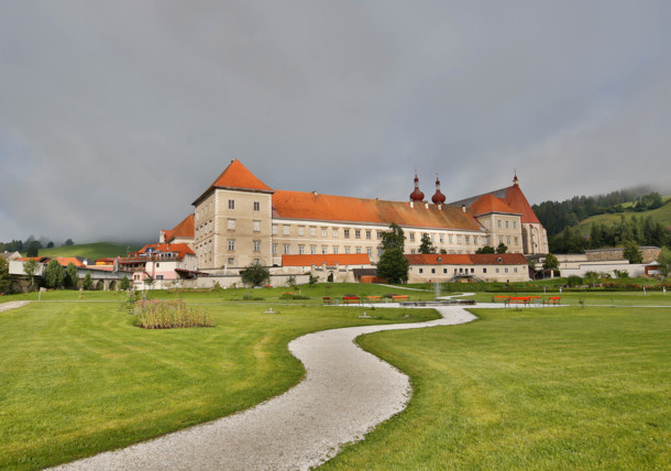     Najdite mir v samostanu Lambrecht 